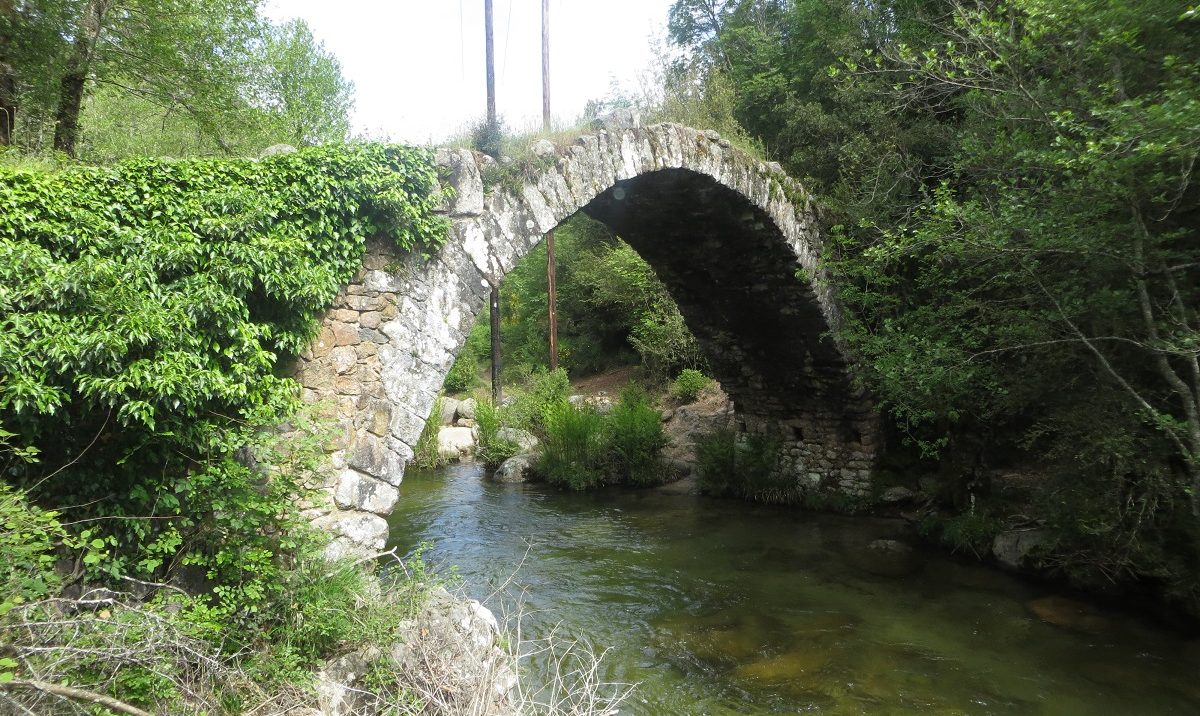 Pont génois de Zipitoli, Corse.