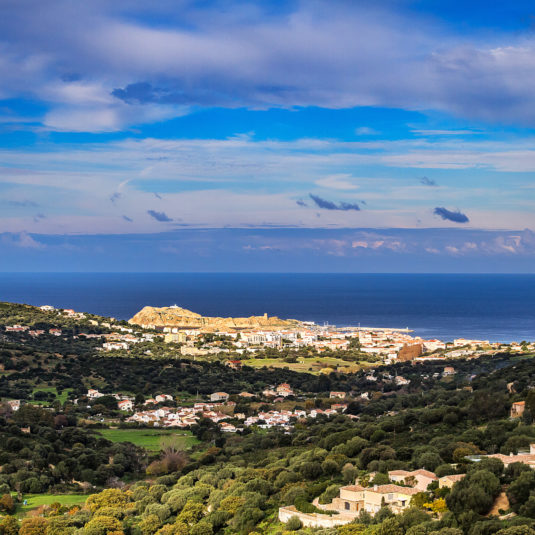 Île Rousse et la vallée de Palazzi, Corse.
