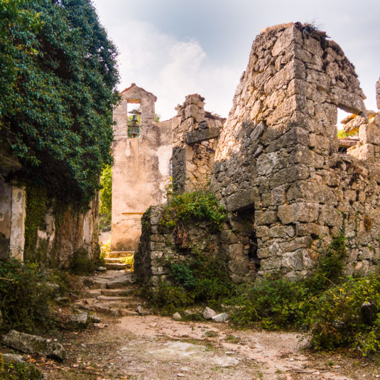 Village abandonné de Tasso, Corse.