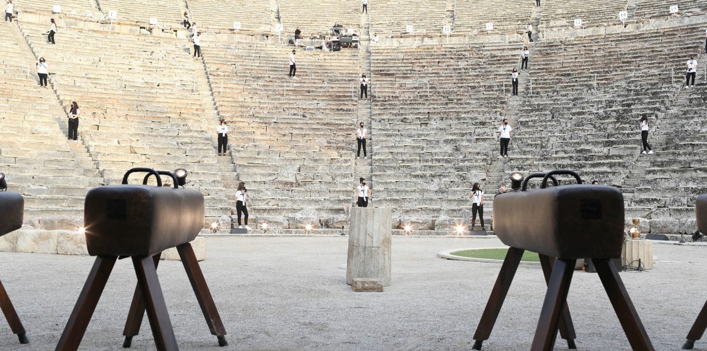 Spectacle contemporain au Festival d'Athènes et Epidaure